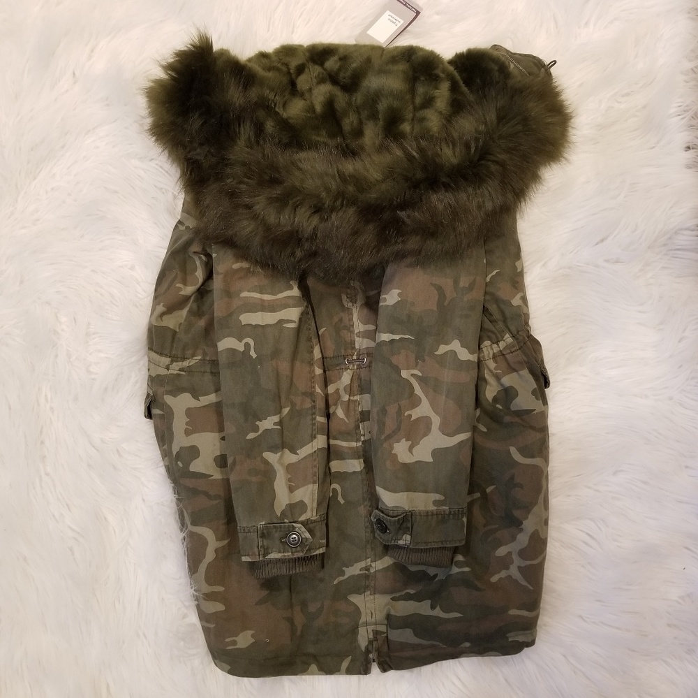 ZARA Camouflage Parka - Picture 4 of 8